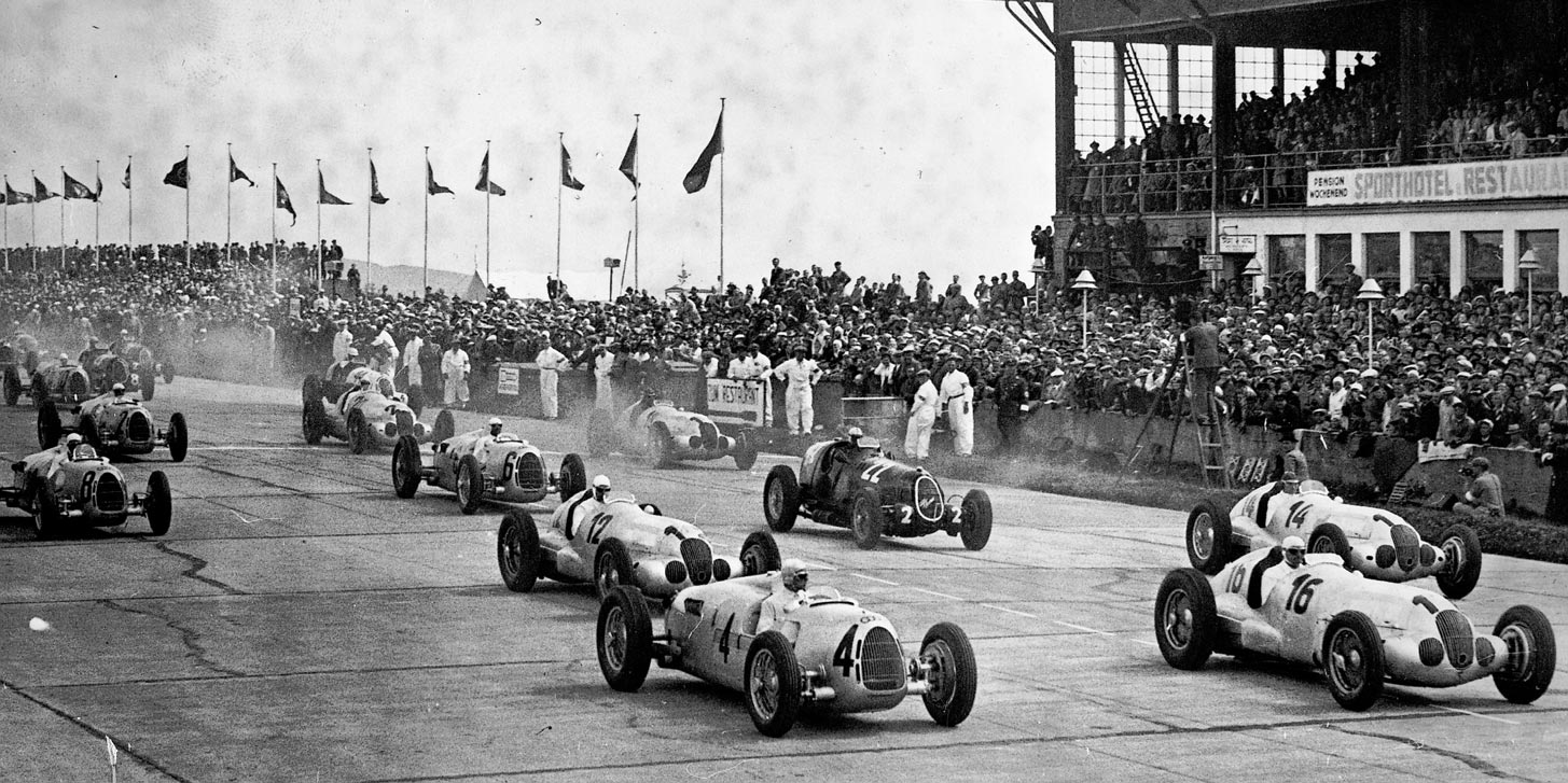 1937 Boxenstopp
