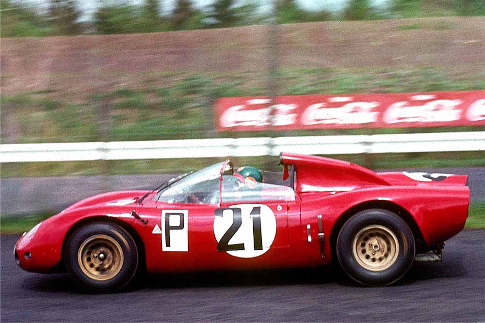 Alfa Romeo Tipo 33/2 vom Team Autodelta im Training