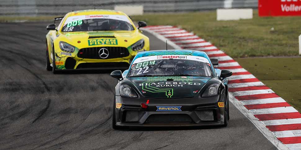 Der siegreiche Porsche von Jan Kasperlik und Nicolai Møller Madsen