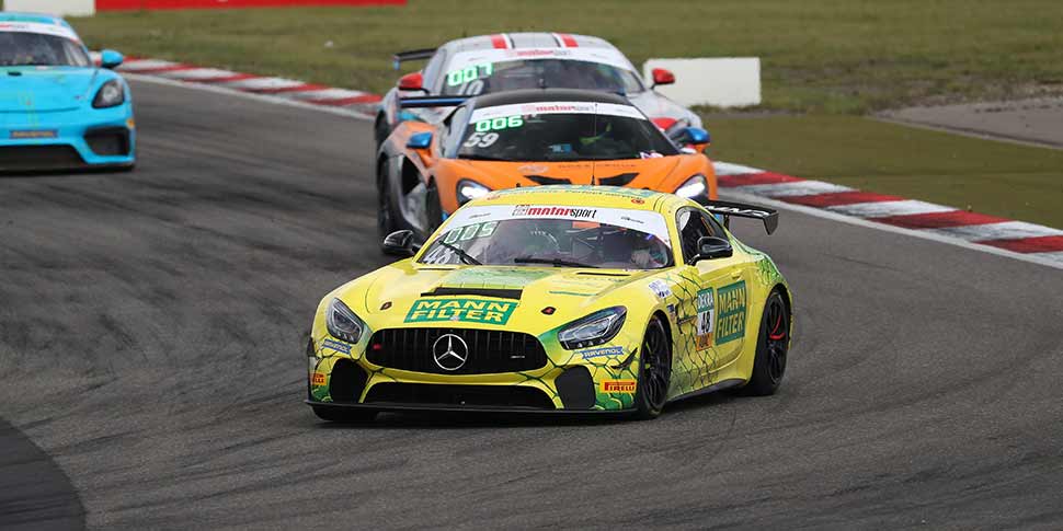 Der siegreiche Mercedes-AMG GT4 von Mann-Filter HTP-Winward Motorsport