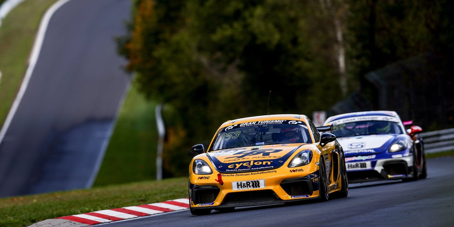 #953 Porsche 718 Cayman GT4 Clubsport von Smyrlis Racing